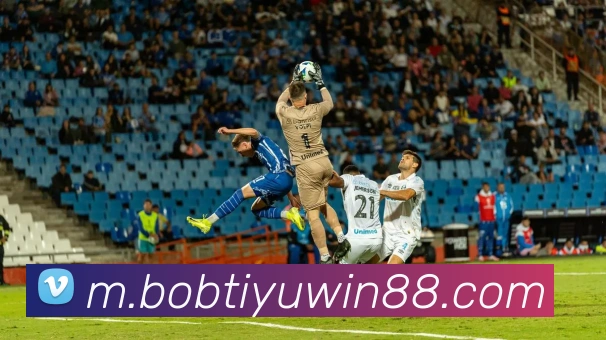 拜仁大巴遇交通拥堵官方宣布拜仁对门兴比赛延迟十五分钟开球